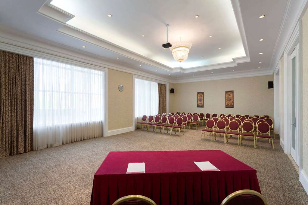 Ramada Plaza Astana Hotel Facilidades foto